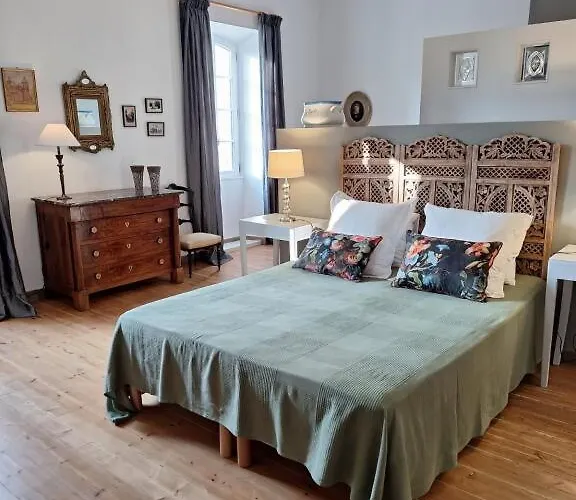 Domaine De Capoulade